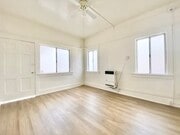 Photo - 543 W 16th St Apartment Unit B