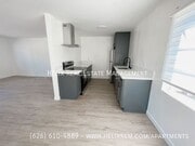Photo - 1313 Huntington Dr Unit 3