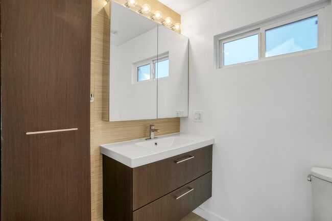 Photo - 38 Sunset Ave