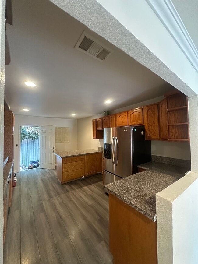 Photo - 7805 Whitsett Ave Unit 7807