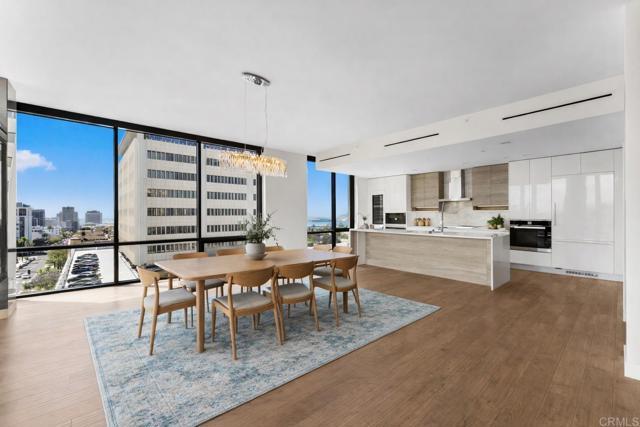 Building Photo - 2604 Fifth Ave Unit 702