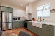 Photo - 613 W Olive Ave