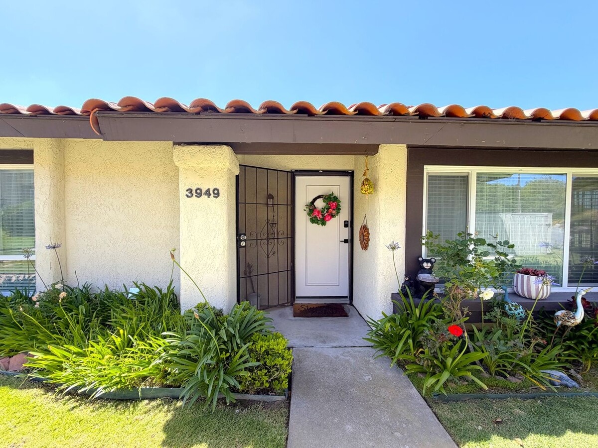 Photo - Beautifully Updated Vandenberg Village Townhome