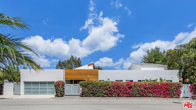 Photo - 2600 Carman Crest Dr House