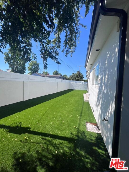 Photo - 7669 Beeman Ave