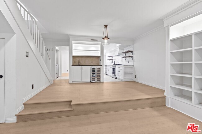 Photo - 1850 Midvale Ave Unit 4