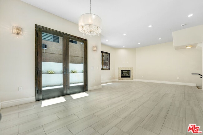 Photo - 1621 Franklin St Unit B