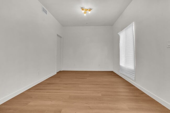 Photo - 414 S Ave 56 Unit 414 S Ave 56