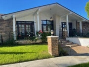 Photo - 17220 Ballinger St Unit Guest Suite - Luxurious