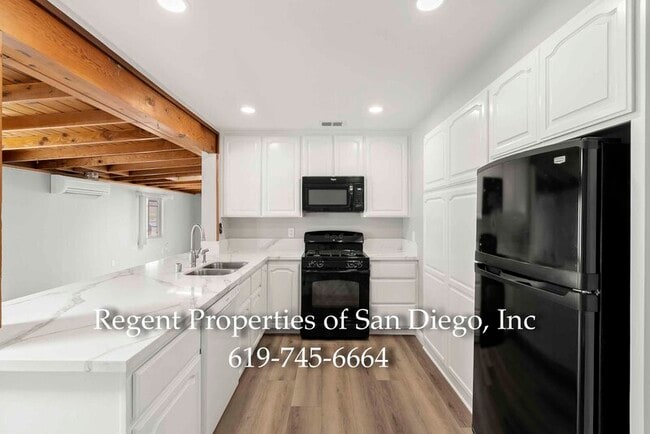 Photo - 959 Granger St