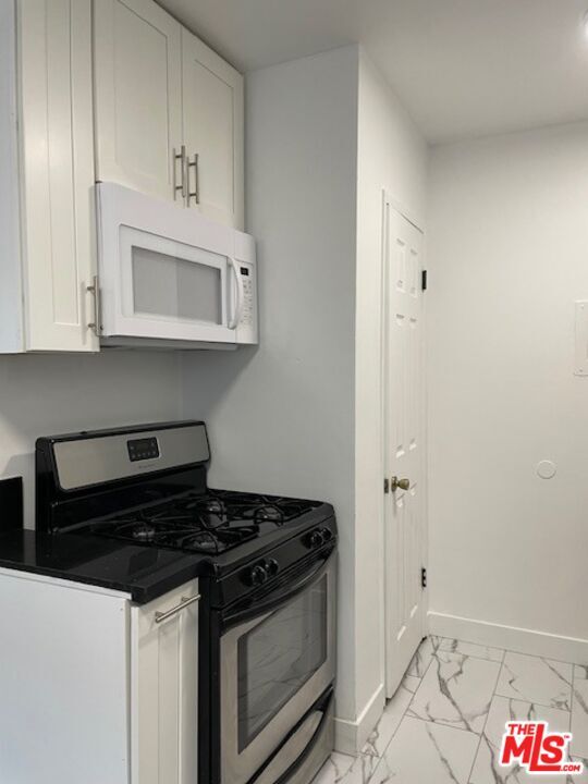 Photo - 12823 Kling St Unit 2