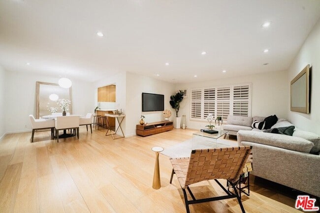 Photo - 645 Westmount Dr Condo Unit 211
