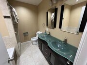 Bath - 7300 Franklin Ave Condo Unit 552