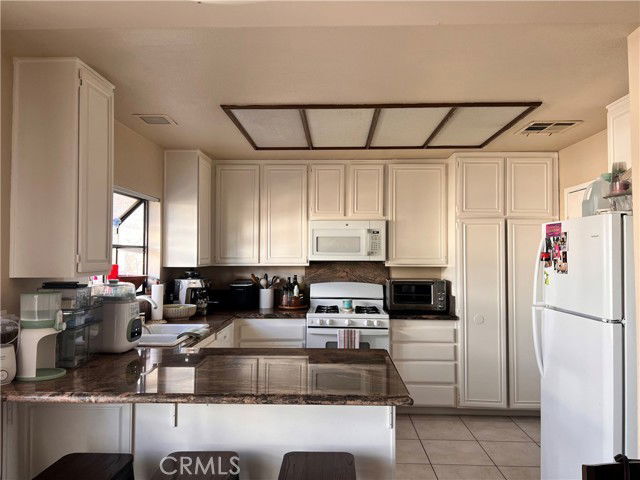 Photo - 547 W Ave Q 10