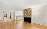 Photo - 450 Bauchet St