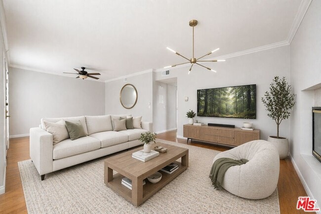 Building Photo - 14937 Dickens St Unit 109