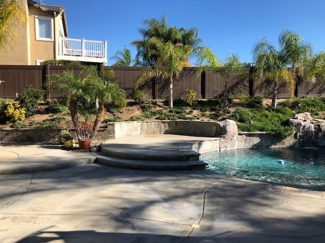 Building Photo - Miro