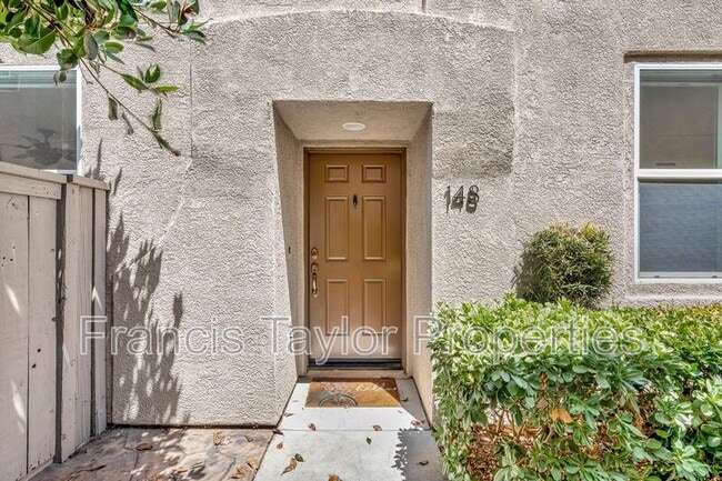 Photo - 148 Elora Ln