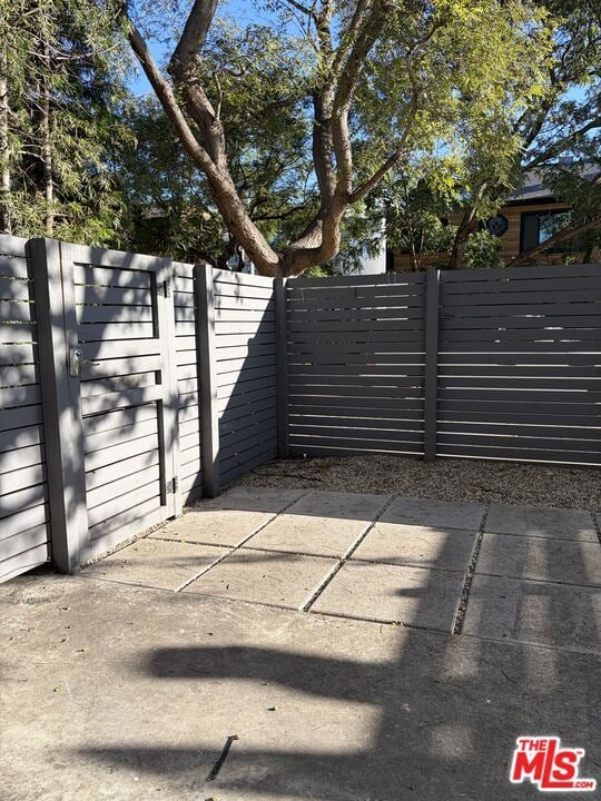 Photo - 2425 Ocean Ave Unit 1