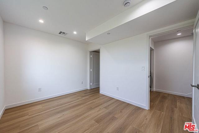 Photo - 5251 Agnes Ave