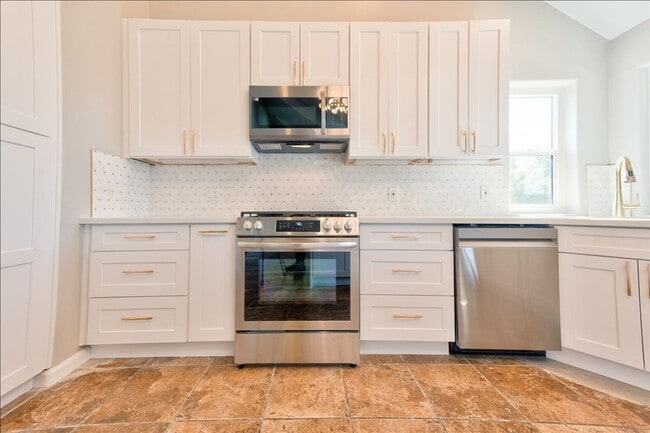 Photo - 880 La Terraza Blvd