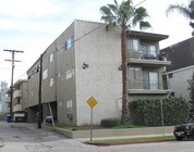 Photo - 830 S Barrington Ave