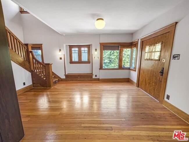 Photo - 216 Mt Washington Dr
