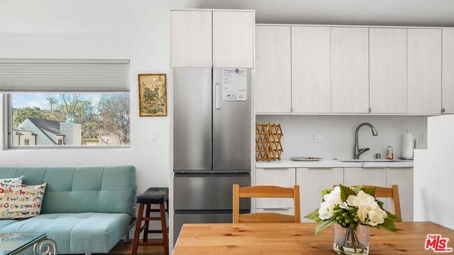 Photo - 116 S Glenroy Ave