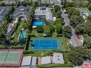 Photo - 624 N Beverly Dr House