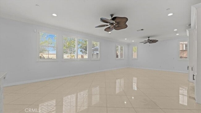 Photo - 5448 Turin Way