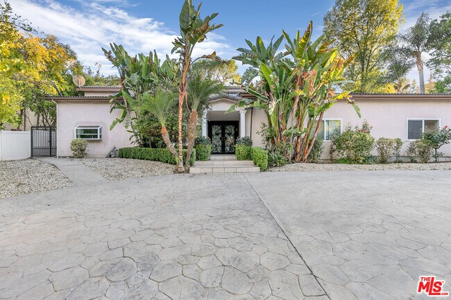 Photo - 19016 Wells Dr