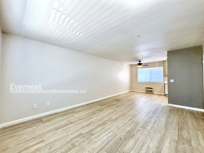 Photo - 522 Serrano Ave Unit 4