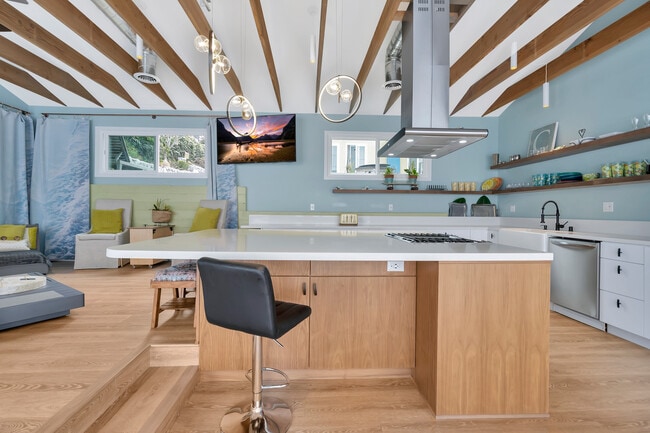 Photo - 416 Virginia St