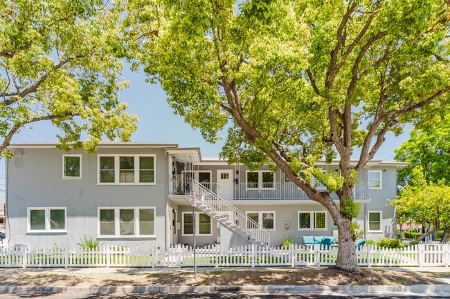 Building Photo - 1700 N Fairview St Unit 1708