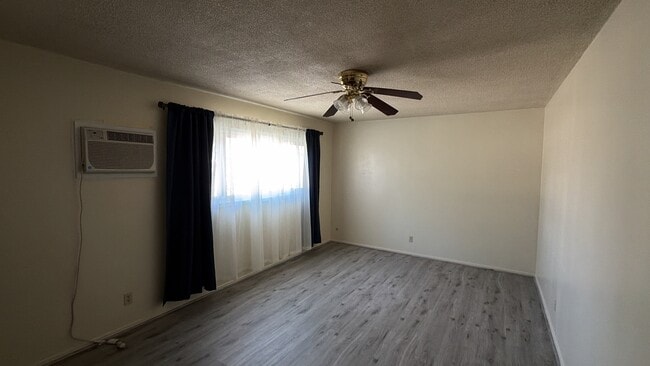 Photo - 1286 W 36th St Unit 4