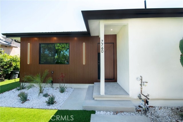 Photo - 7760 Independence Ave