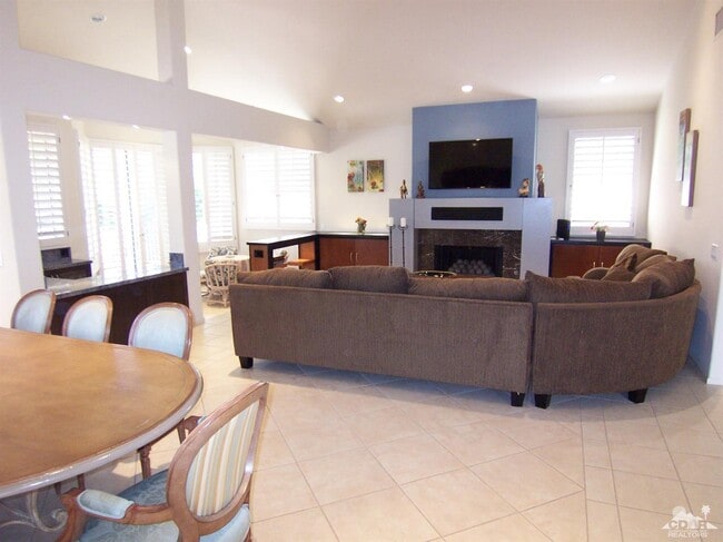 Photo - 195 Desert Lakes Dr