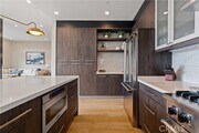 Photo - 802 Bard St