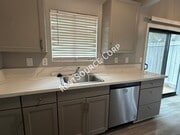 Photo - 43711 8th St E