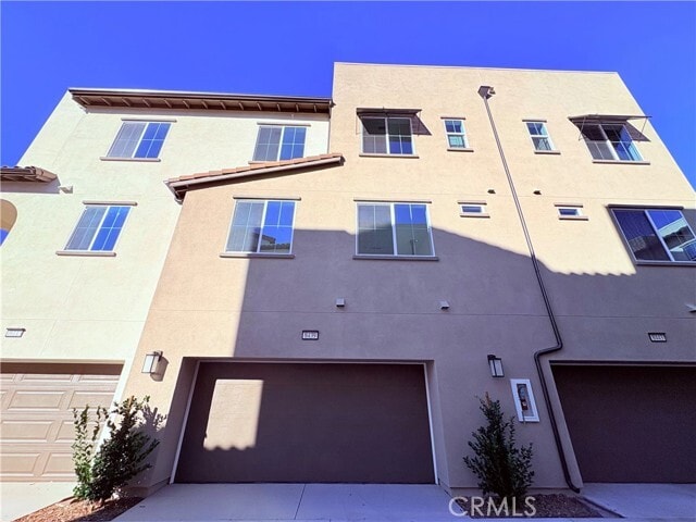 Photo - 8439 Bickmore Ave