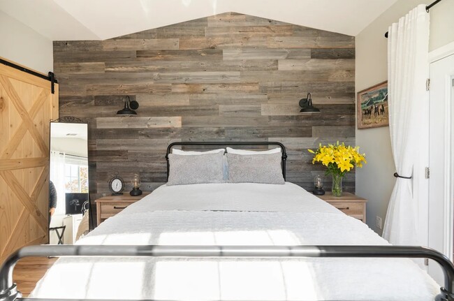 Photo - 408 Riverview Dr