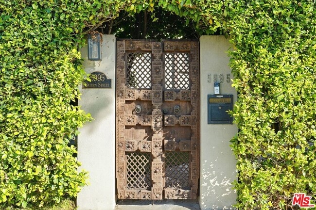 Photo - 5995 Saturn St