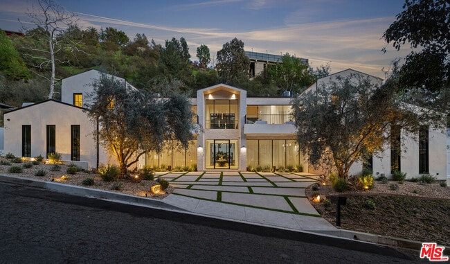 Building Photo - 10950 Verano Rd Rental