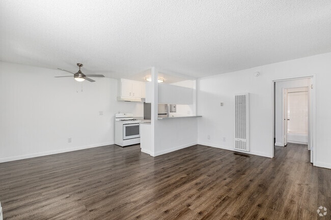 1BR, 1BA - 695SF - Living Room - Vanowen Plaza