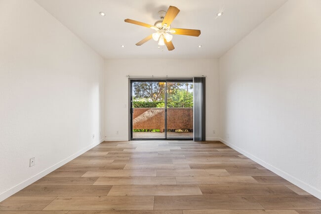 Photo - 10943 Laurel Canyon Blvd Unit A5