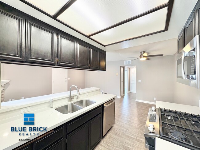 Photo - 6202 Fulton Ave Unit 202