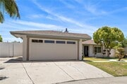 Photo - 822 E Borchard Ave House