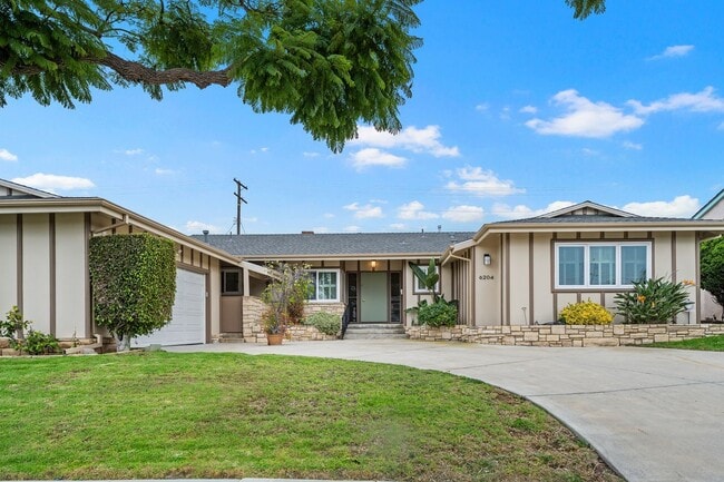 Photo - 6204 S Corning Ave