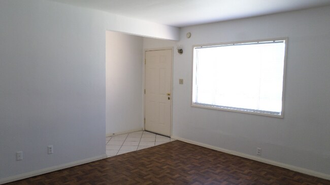 Photo - 2613 Muscatel Ave