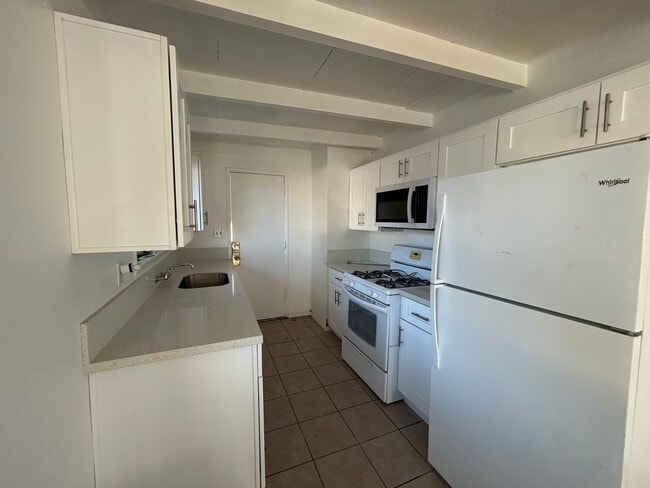 Photo - 40360 Mayberry Ave Unit 260 Mayfair B